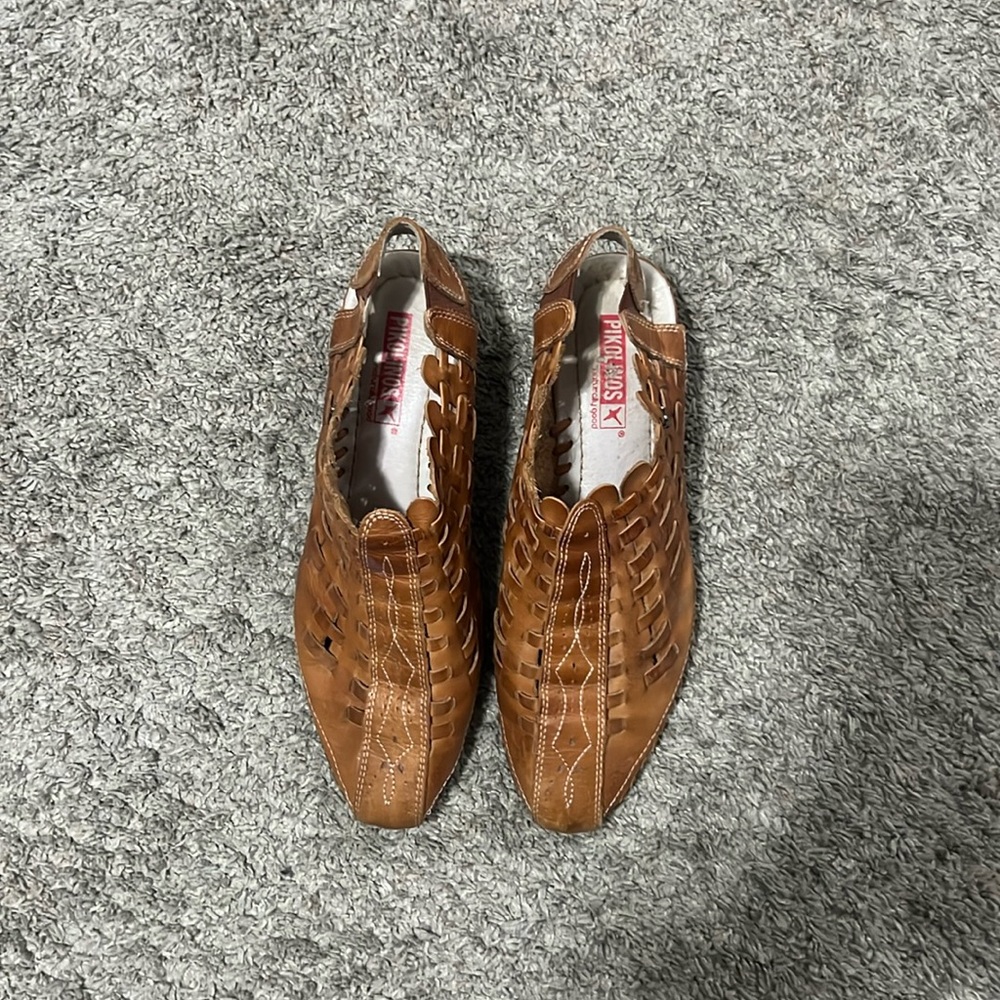 Pikolinos, size 40, camel colored wedge